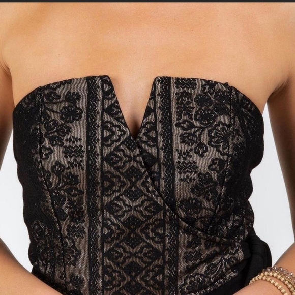 Francesca's Venice Strapless Front Tie Jumpsuit (Size small) - Picture 4 of 10